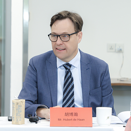 拥抱AI打开中国家电市场新增长极尊龙凯时app博西家电胡博瀚：(图4)