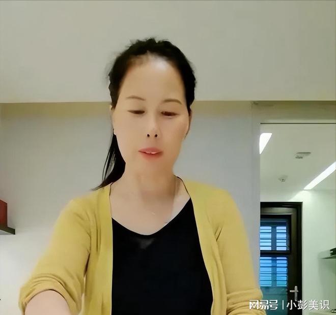 筱梅的信息不是靠山 拿捏汪小菲才是底尊龙凯时app难怪小杨阿姨有恃无恐马(图21)