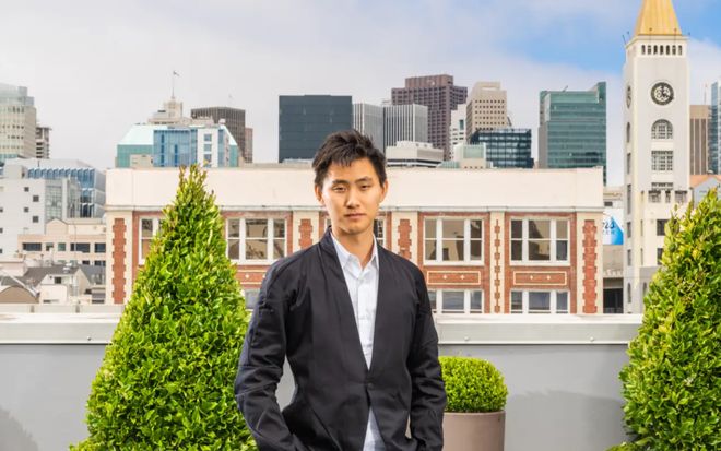 头AI大权！一觉醒来图灵奖得主也要向他汇报尊龙凯时网28岁华人执掌185万亿科技巨(图6)